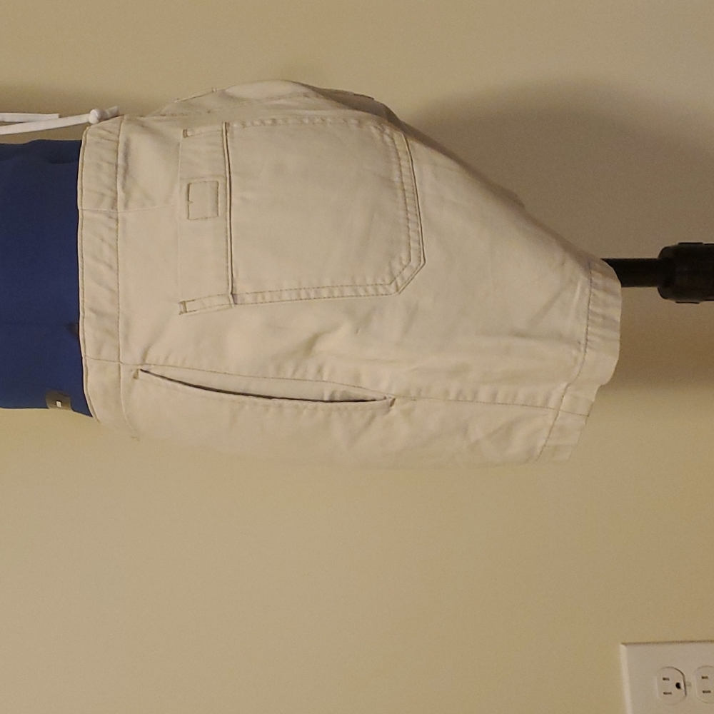 Calvin klein khaki shorts - Picture 4 of 6